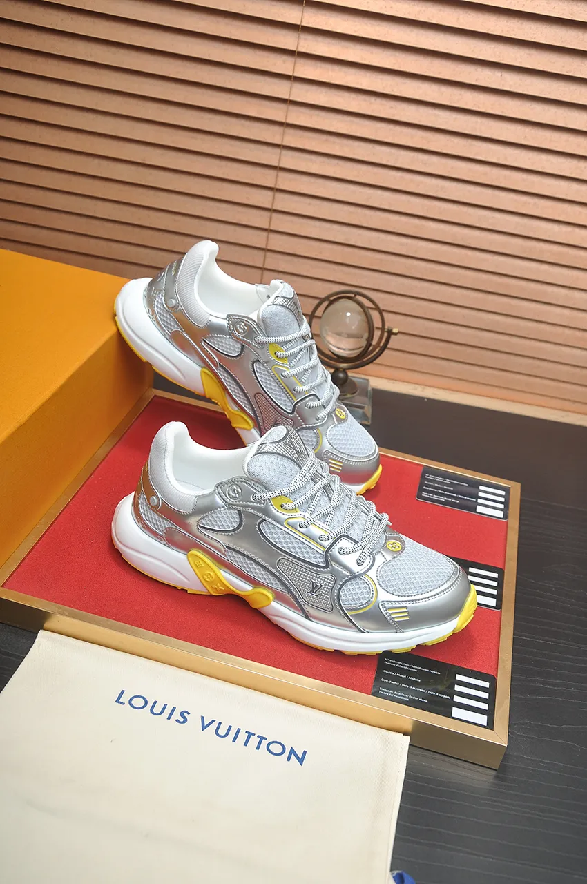 Men's men's shoes 💰640💶[LOUIS VUITTON] (couples 💑 style) new original order 🍀LV Louis Vuitton * - top version of LV classic trendy shoes! Made of imported original fabrics, mesh lining, and original wear-resistant rubber foam outsole! High quality products! Size (Female 35-39) (Male 39-44)